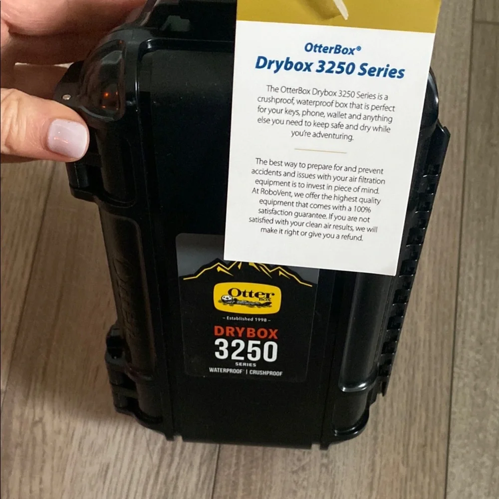 OtterBox Black Drybox 3250 Series - Picture 3 of 4